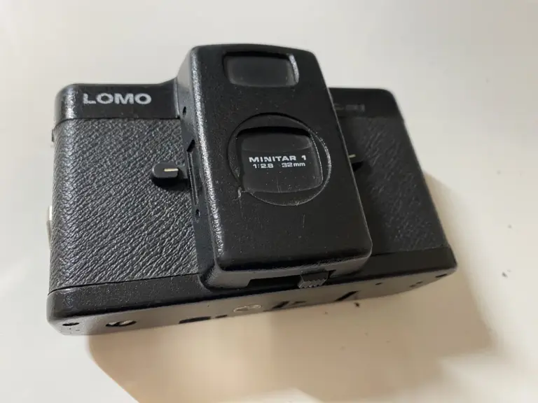 Die alte russische Kamera Lomo LC-A, von vorne
